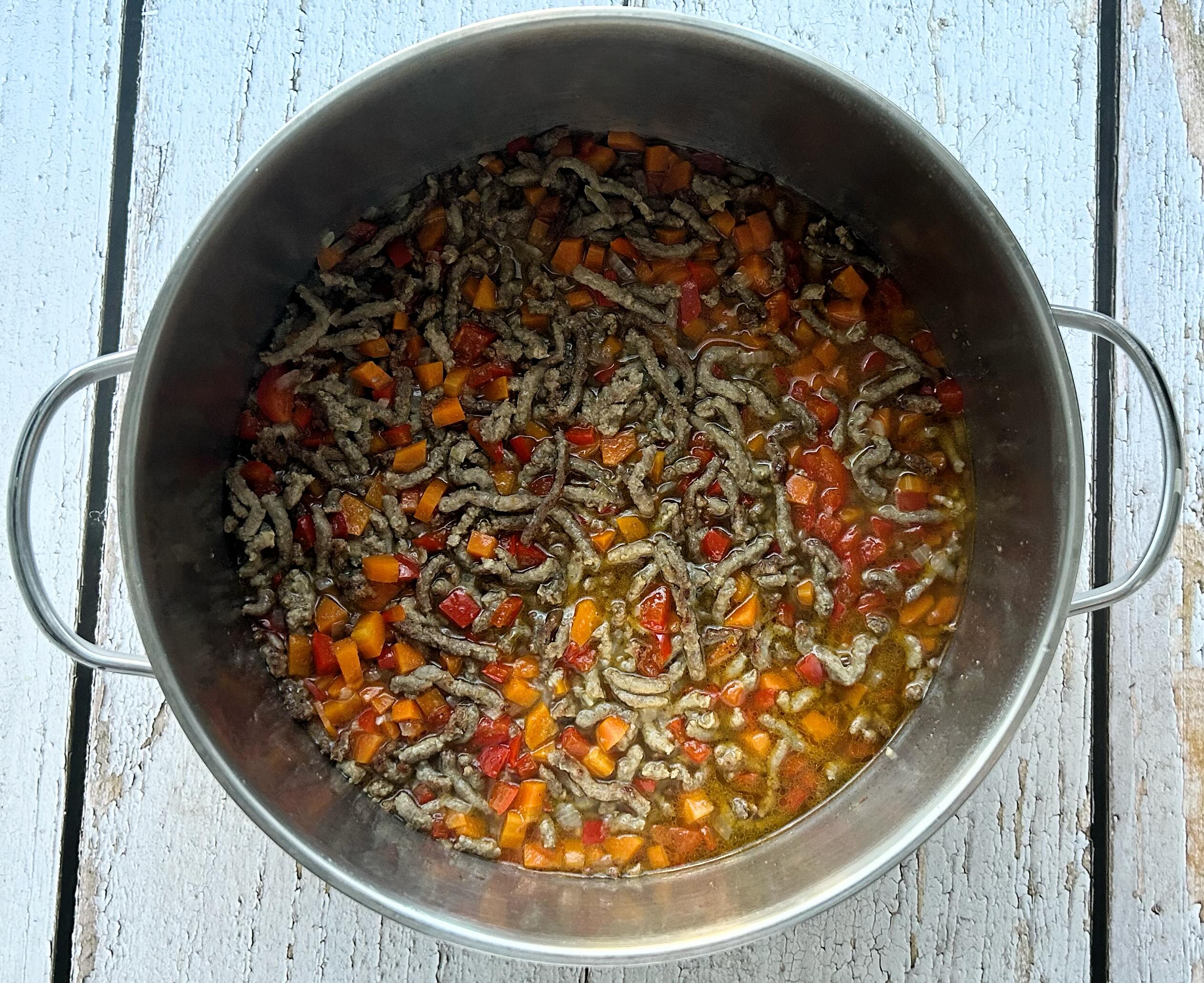 viskas užpilama vandeniu