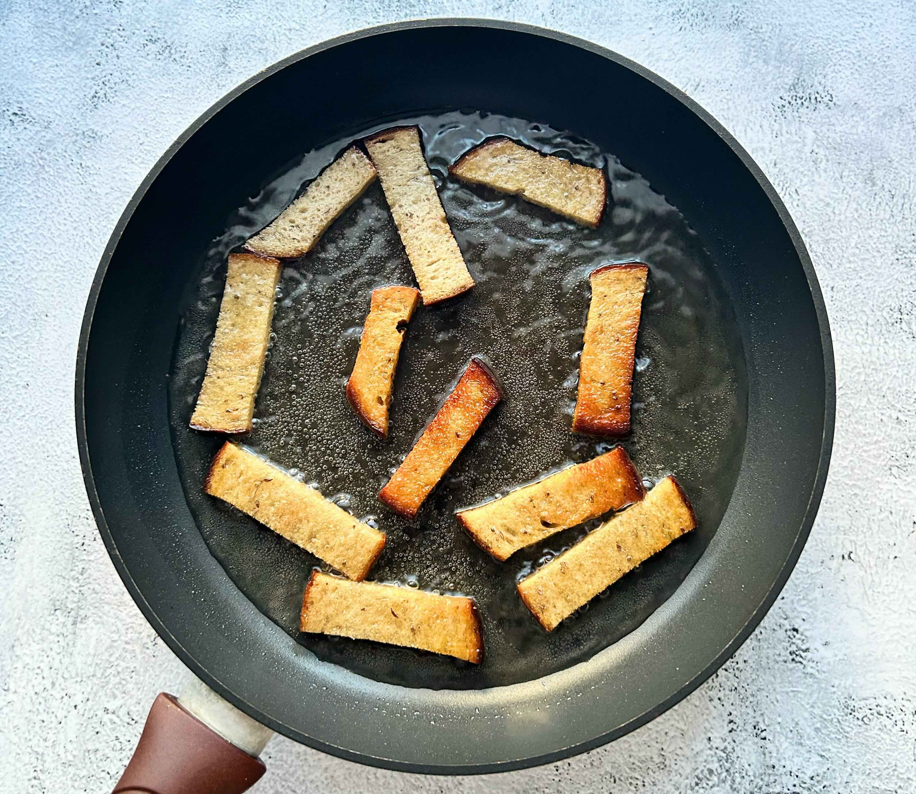 duonos juostelės iškepamos