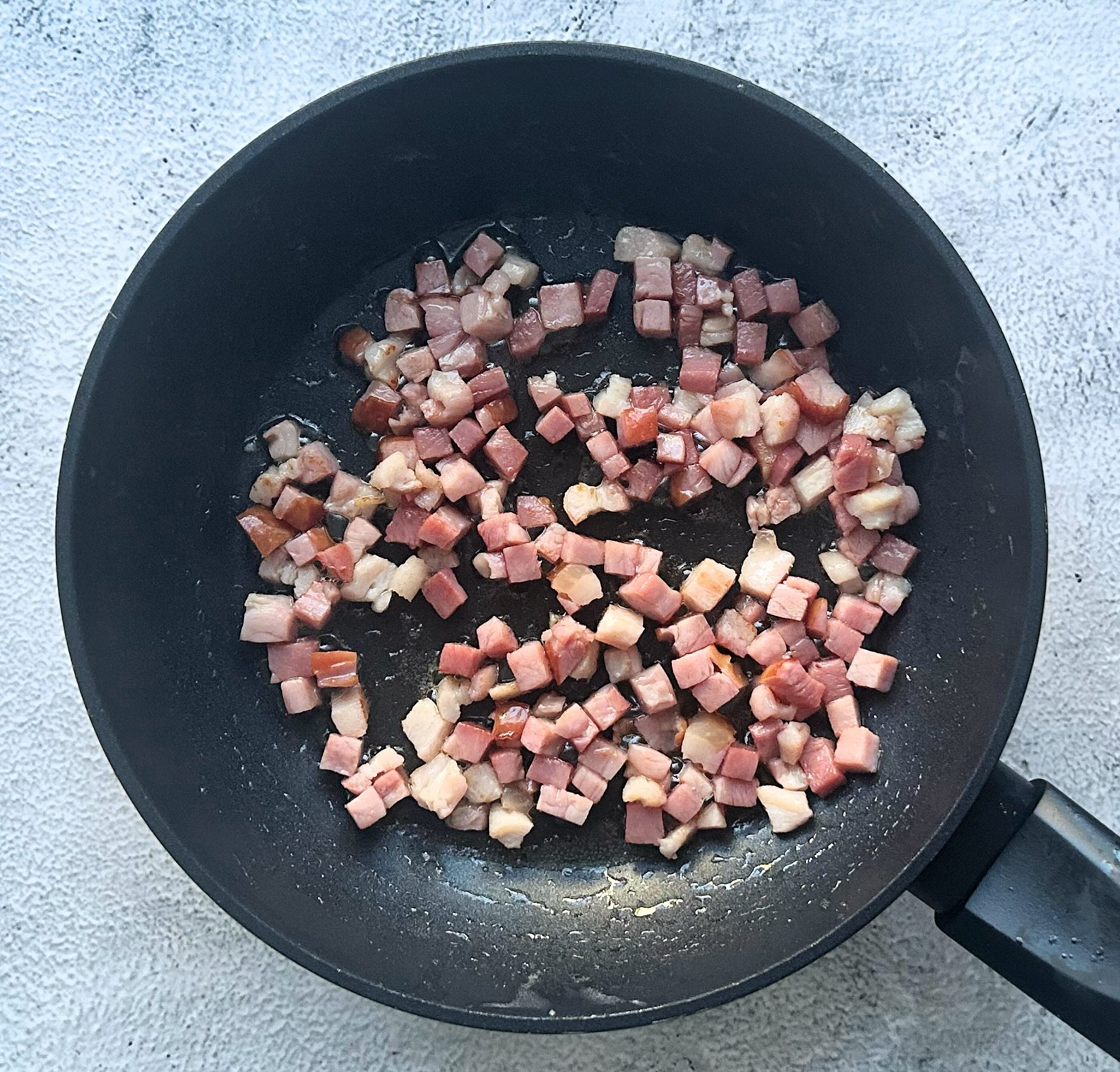 keptuvėje kepinta šoninė