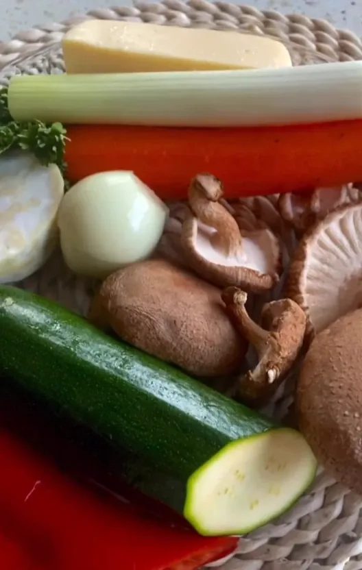 Tortilijos su kepintomis daržovėmis ir grybais