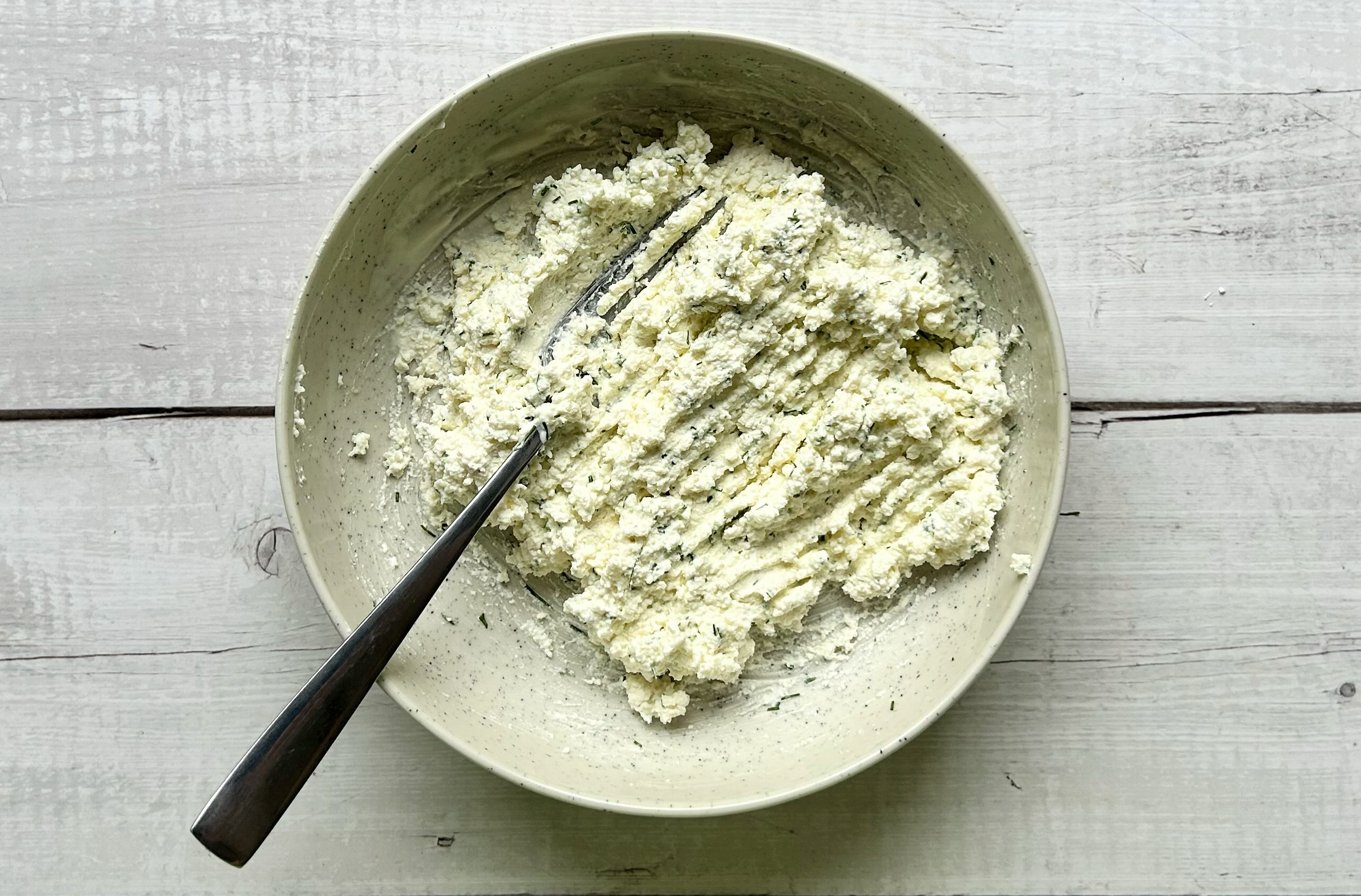 šakute pertrinta masė