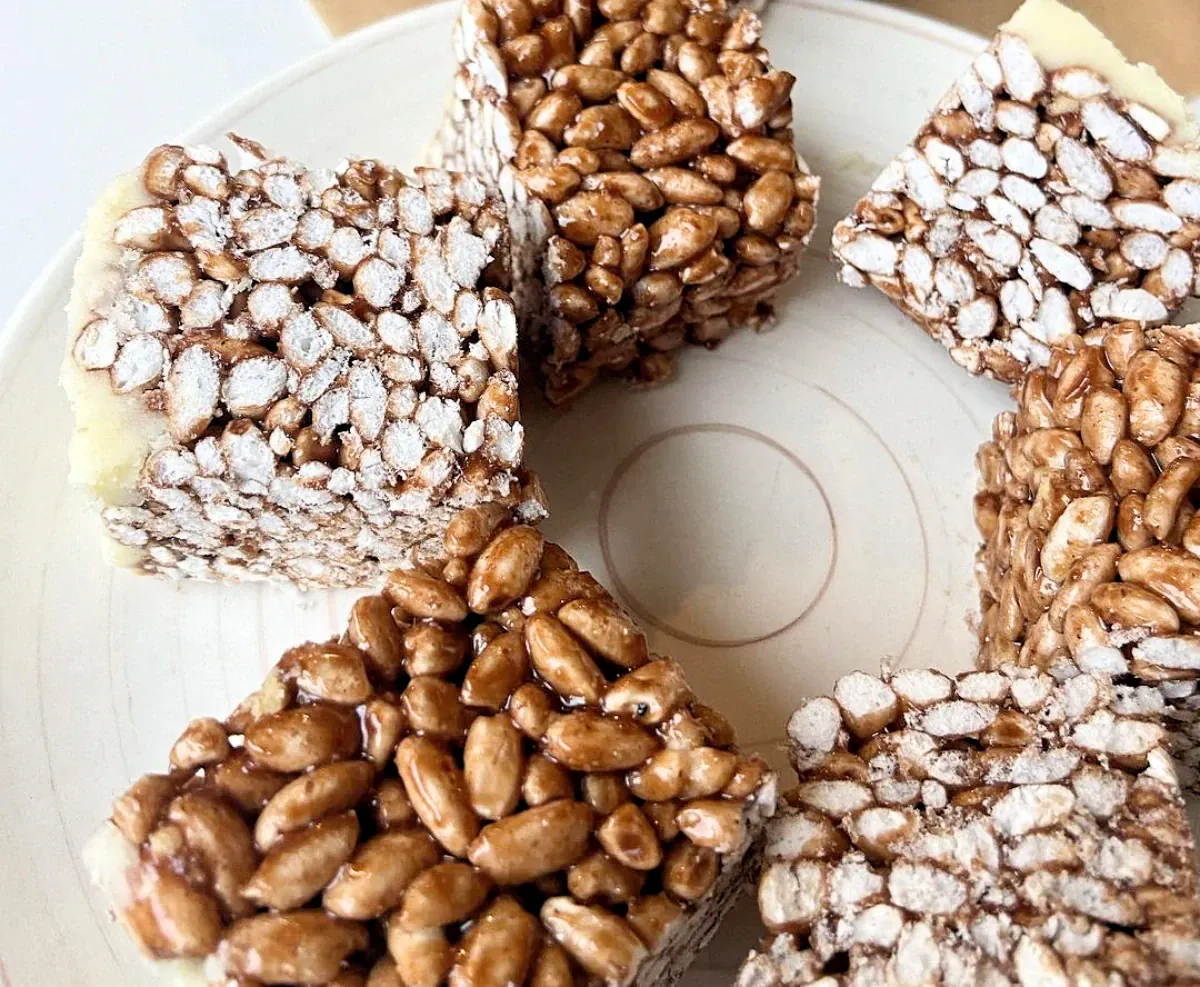 Pūstų ryžių desertas iš vaikystės