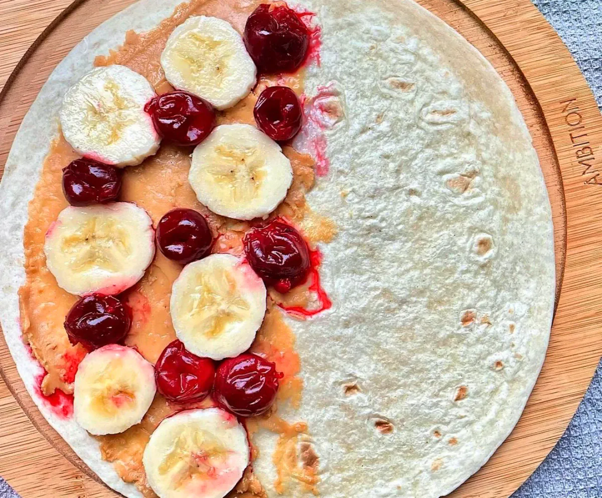 Saldžios kesadilijos su bananais ir riešutų sviestu