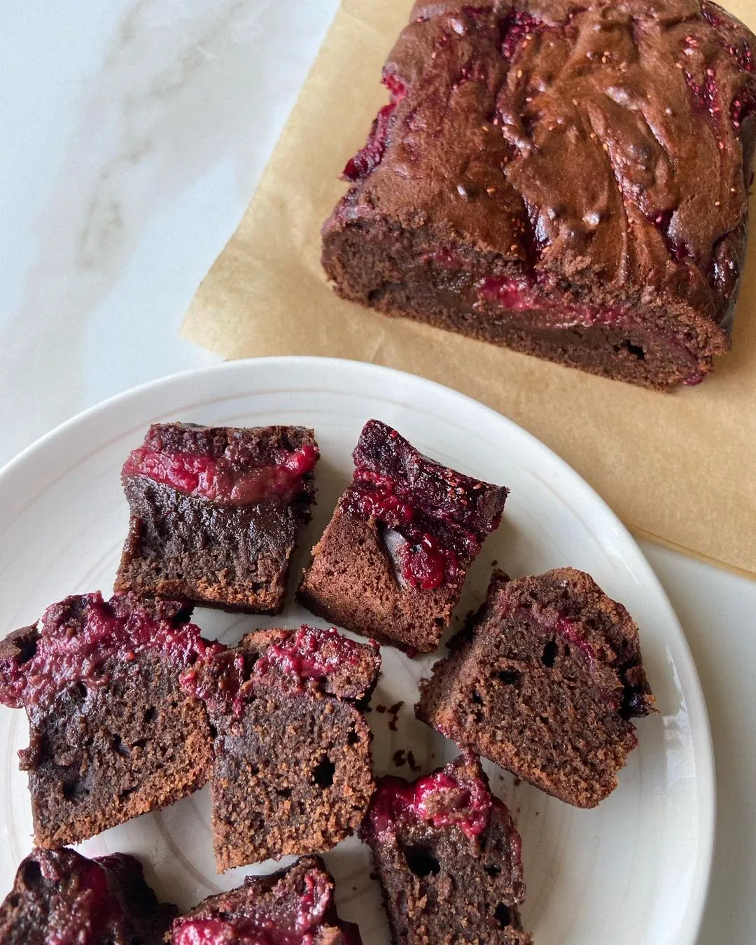 Keptas šokoladinis braunis su avietėmis🍫