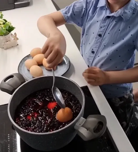 Visskaistākās krāsotas olas