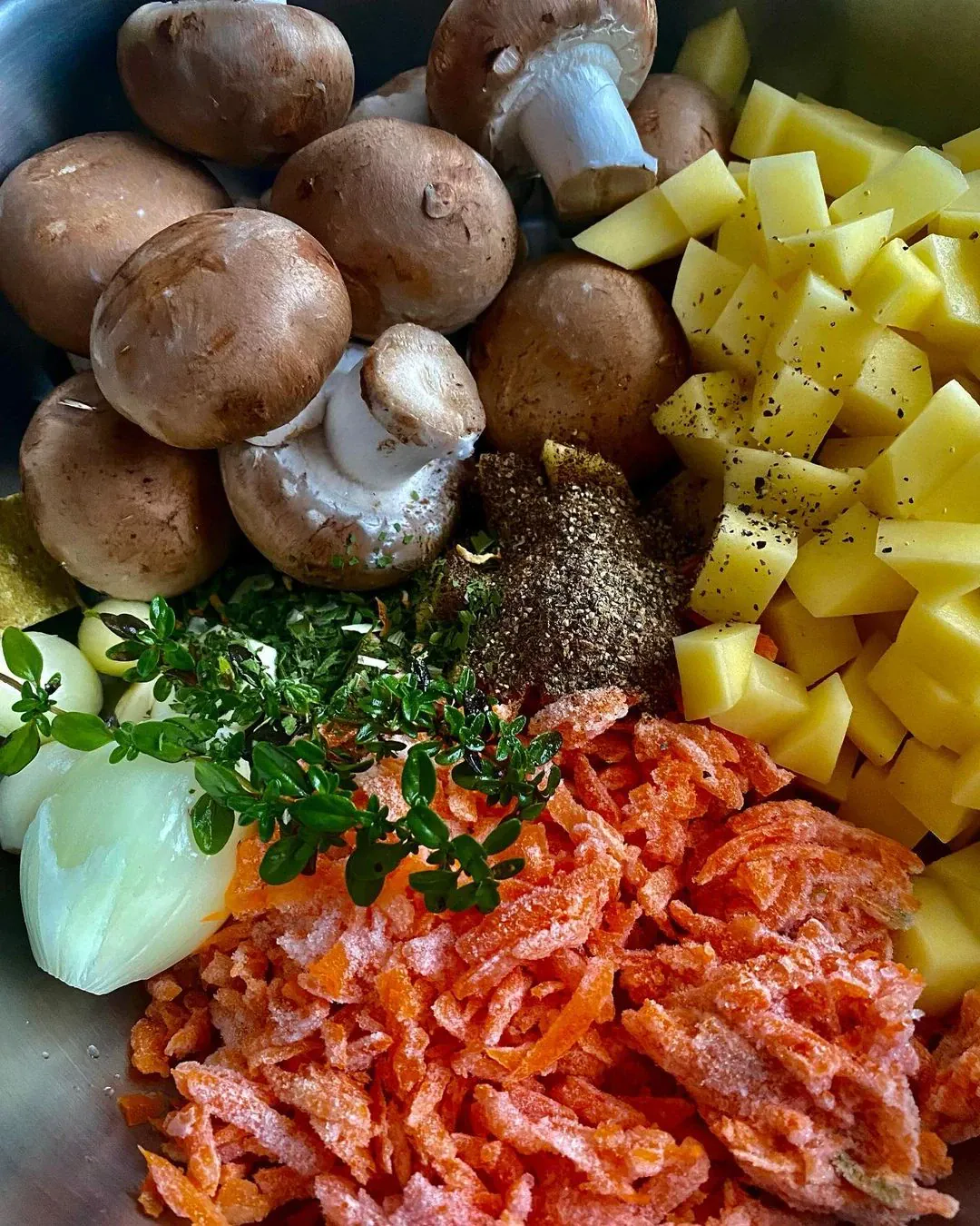 Tiršta grybų sriuba su bulvėmis