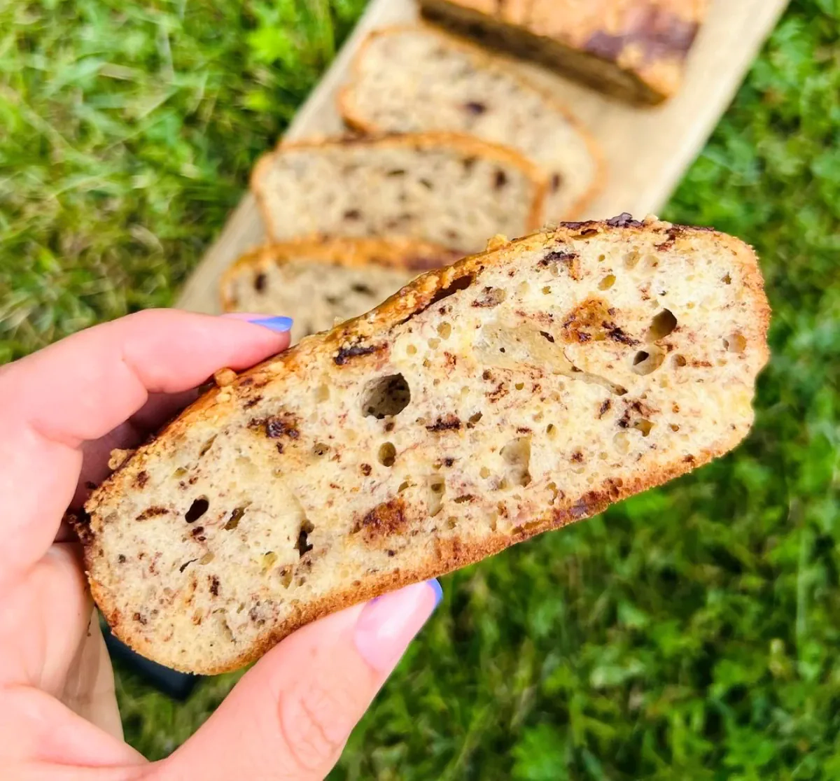 Minkšta bananų duona su šokoladu