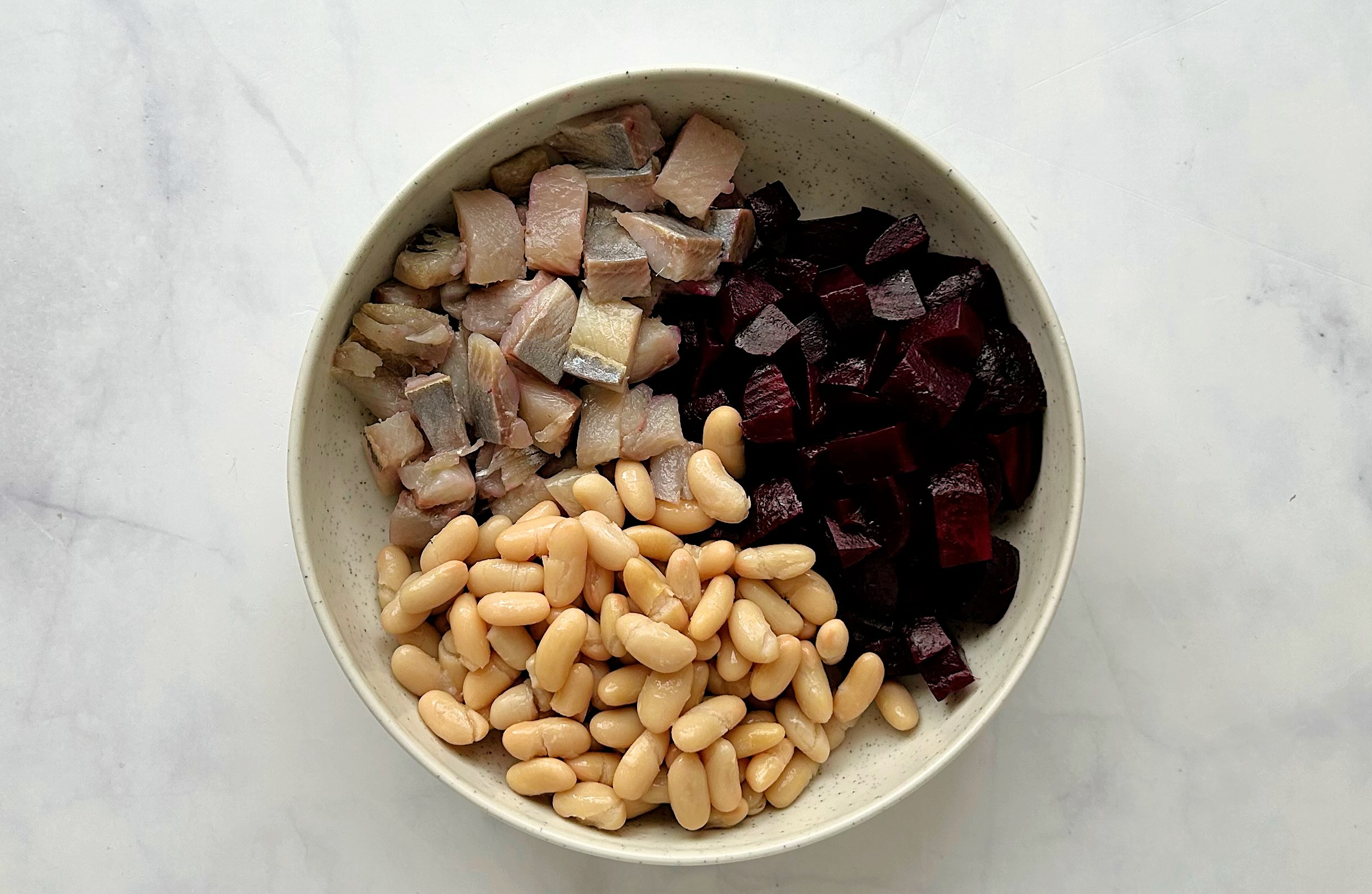 pupelės su burokėliais ir silke