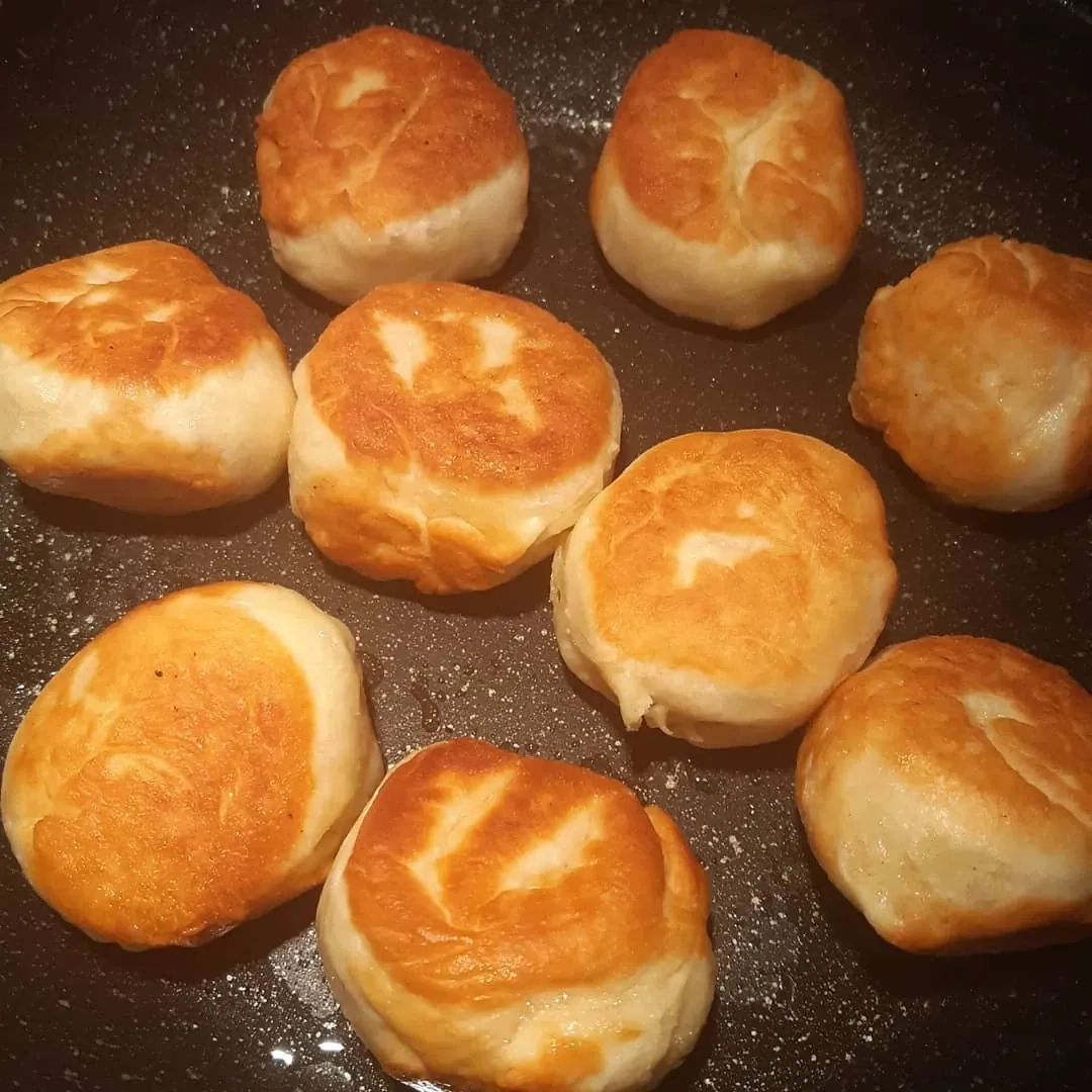 Mielinės obuolių spurgos