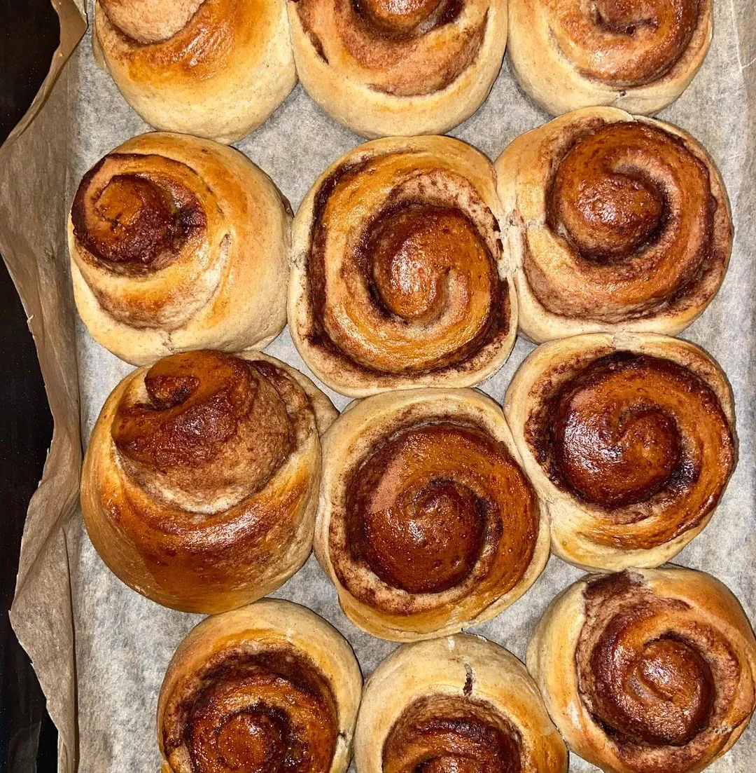 Mielinės bandelės su cinamonu