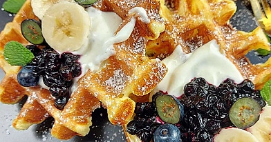 Gofry twarogowe – przepis na pyszne i szybkie śniadanie