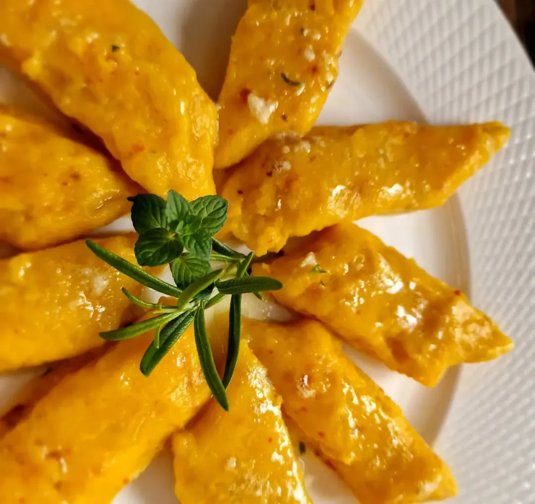 Kopytka dyniowe z ziemniakami