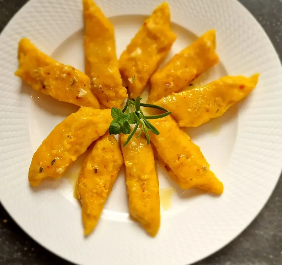 Kopytka dyniowe z ziemniakami