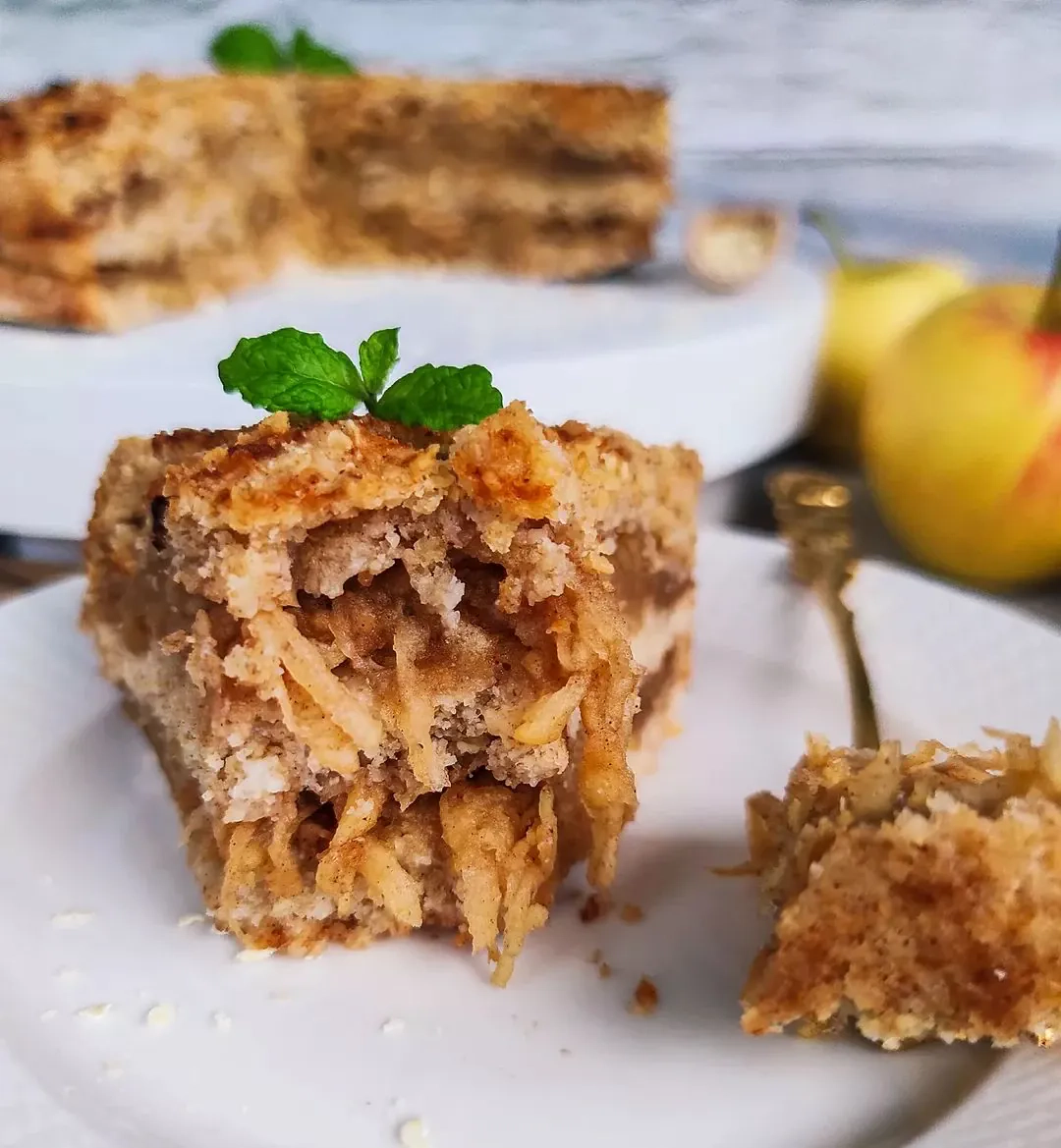 Szarlotka sypana z płatkami jaglanymi🍎