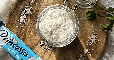 Krem kokosowy à la princessa – proteinowy deser z twarogu i jogurtu