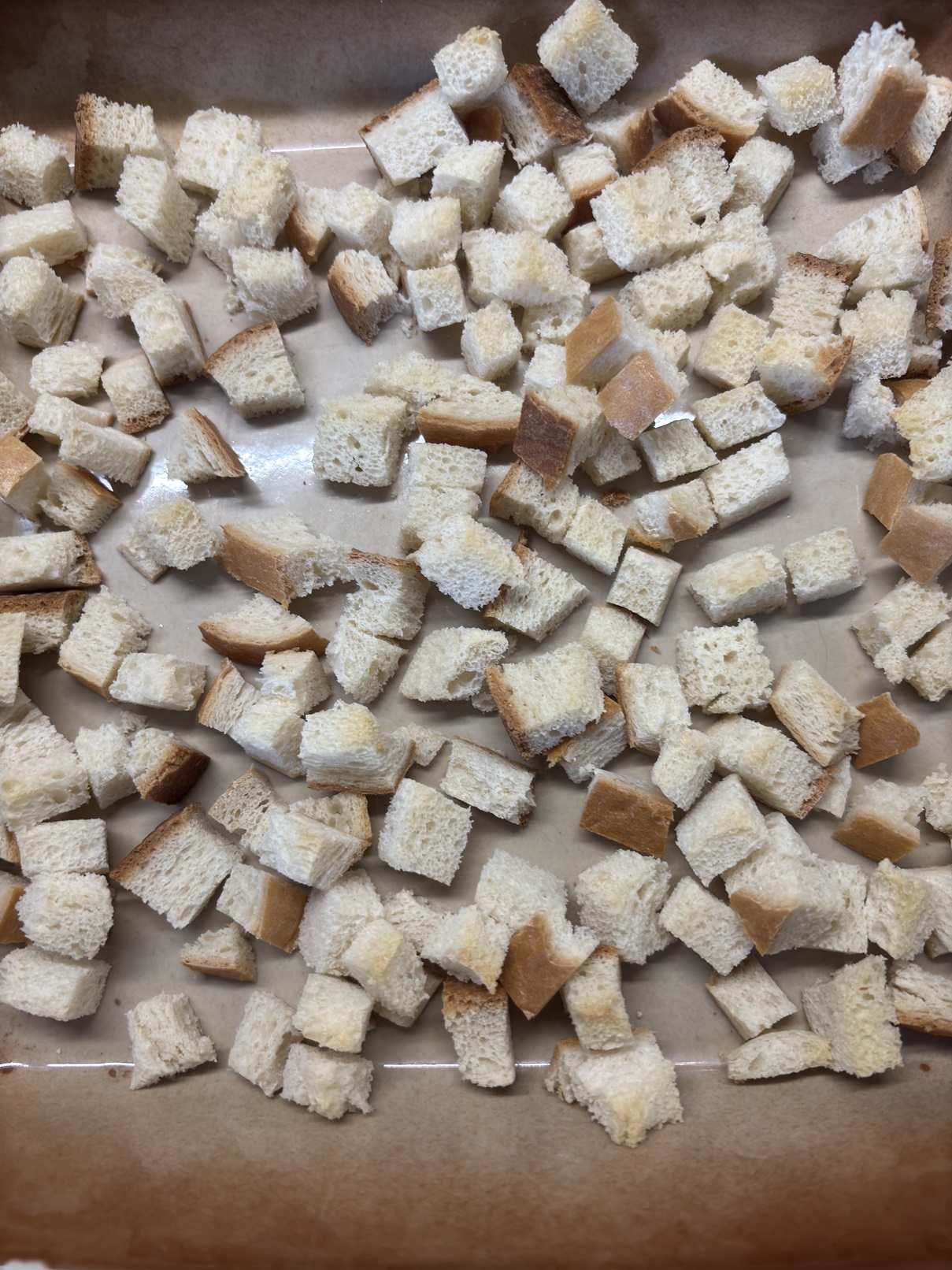 pjaustyti batono kubeliai