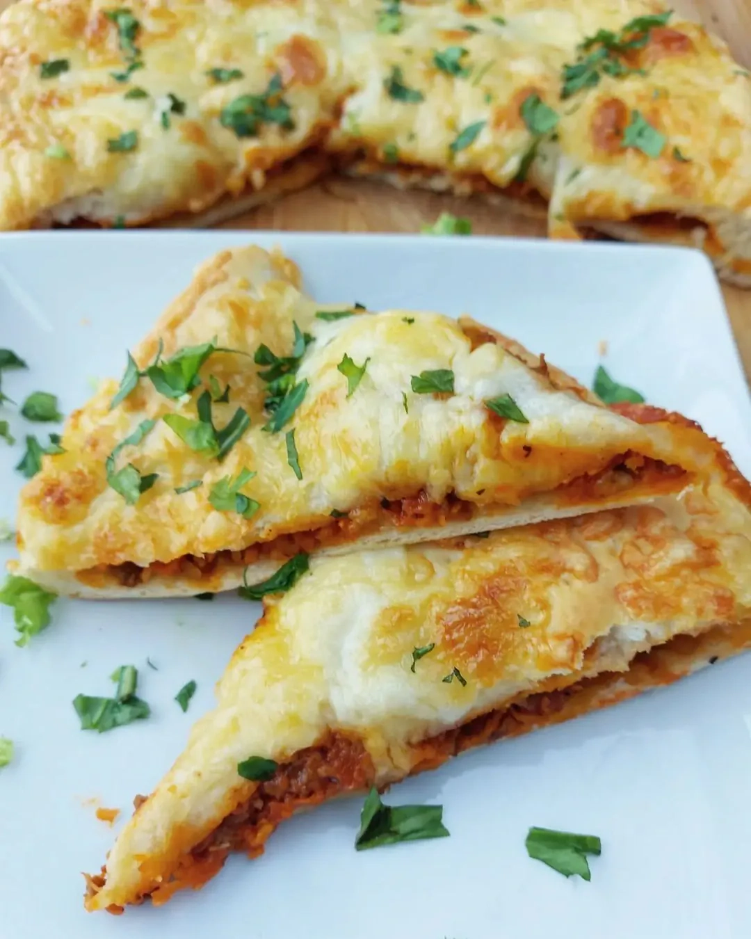 Serowe ciasto bolońskie a'la pizza