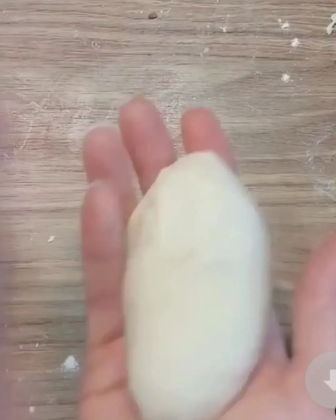 Puszyste bułeczki mleczne z czekoladą