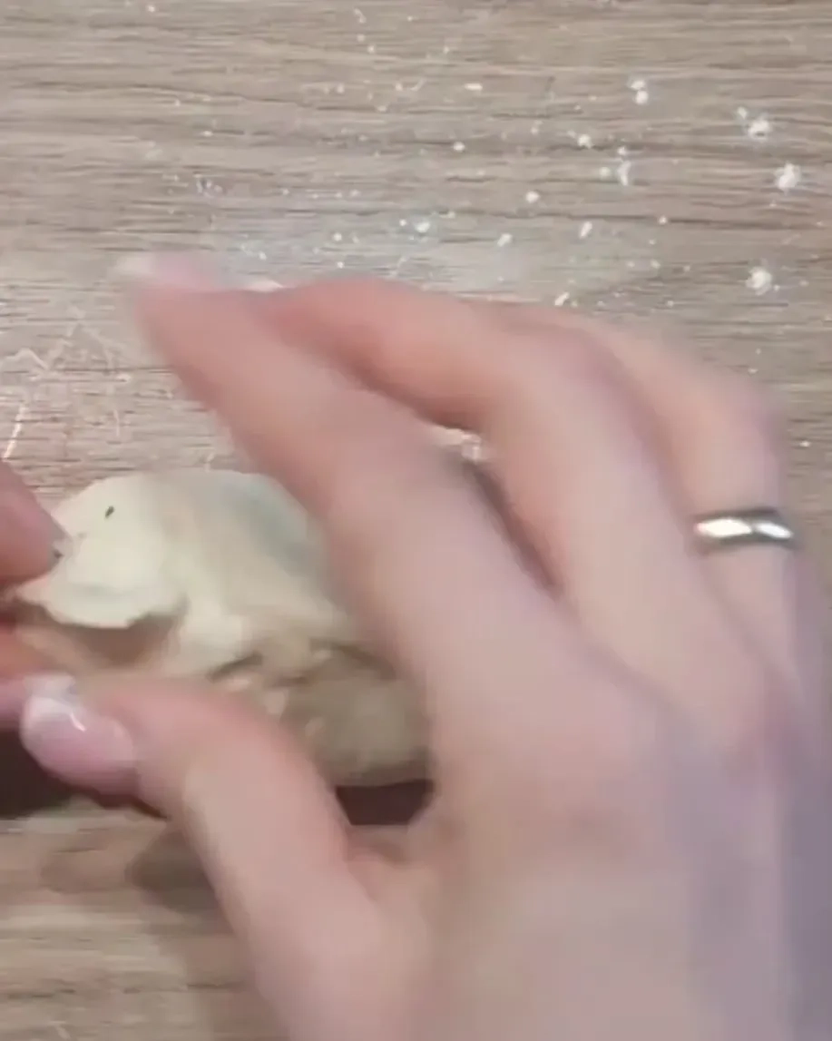 Puszyste bułeczki mleczne z czekoladą