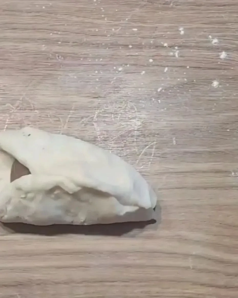 Puszyste bułeczki mleczne z czekoladą