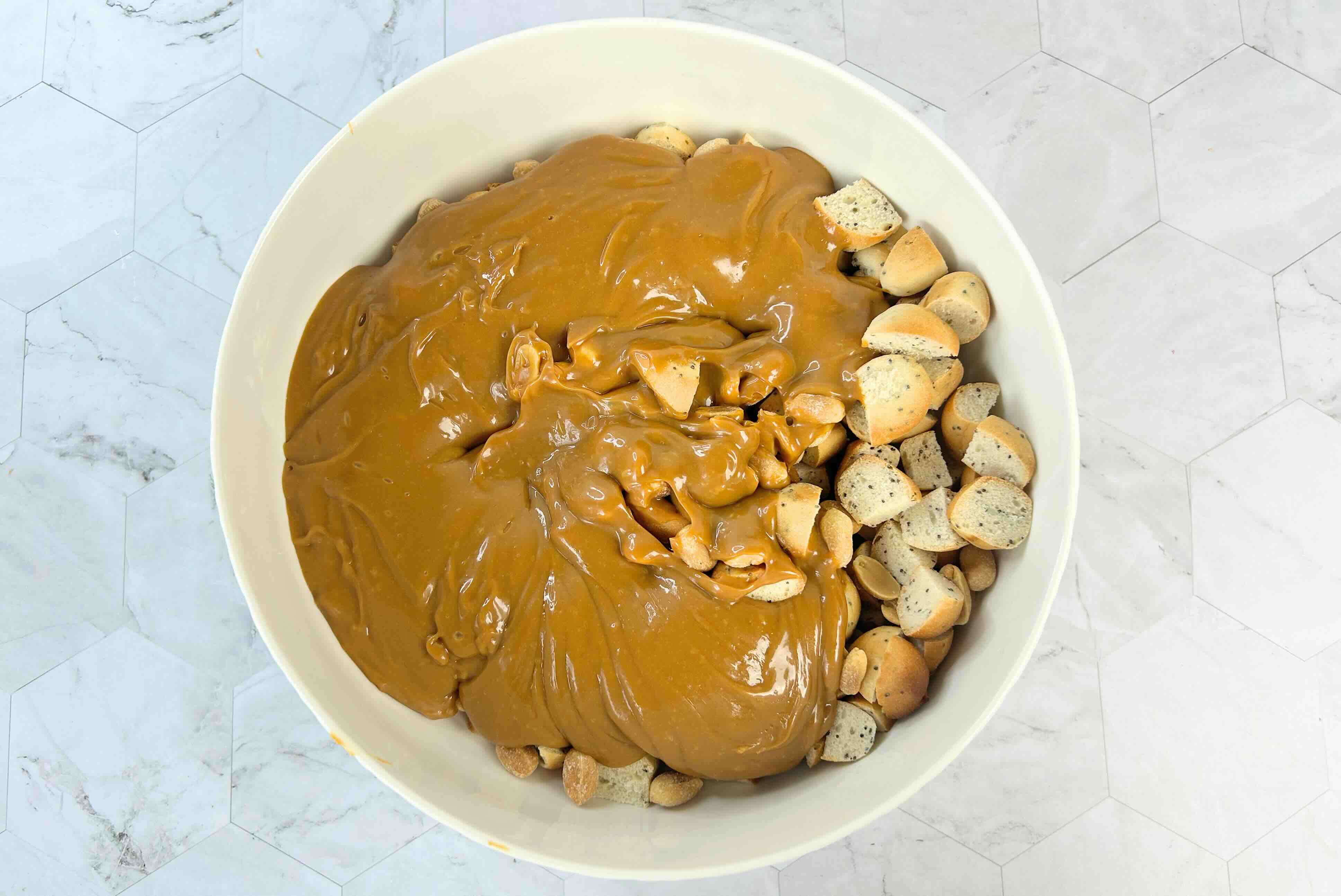 Karamelinis kūčiukų tinginys Snickers