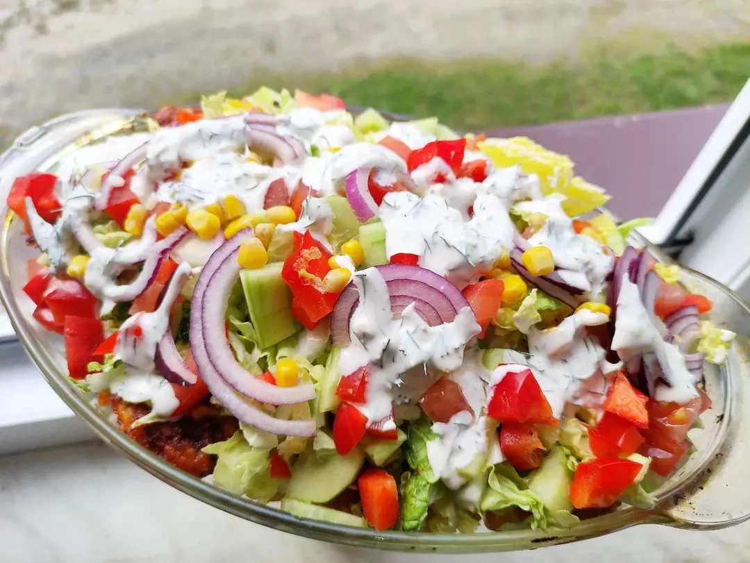 Kapsalon – holenderski fast food z kurczakiem i frytkami