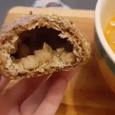 Keto bandelės su lašinukais Keto bandelės su lašinukais