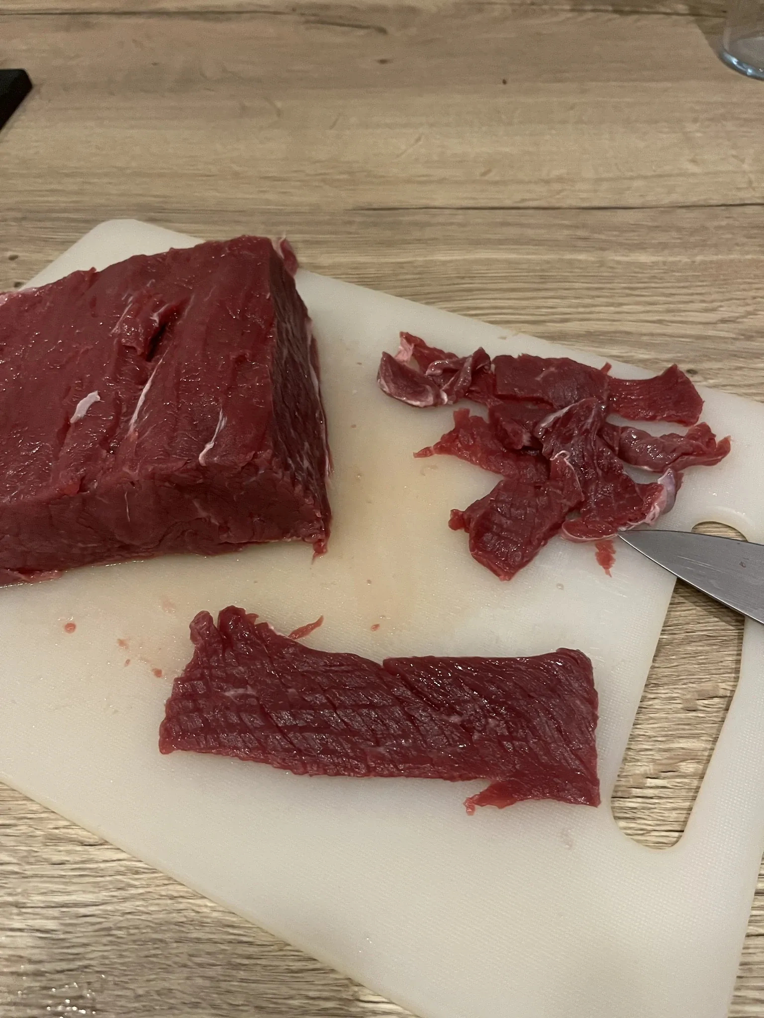Džiovintos jautienos juostelės karšto oro gruzdintuvėje (Jerky Beef)