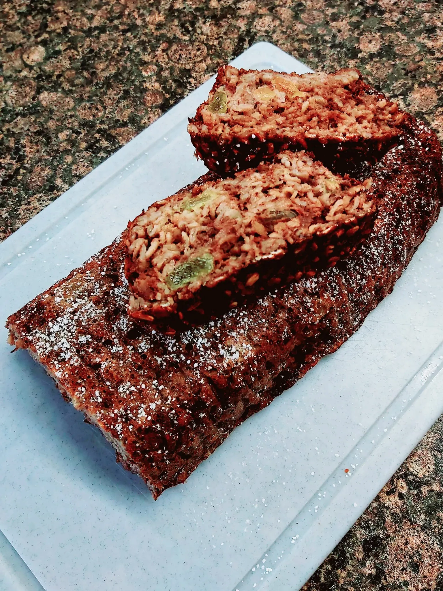 Keksas be miltų ir cukraus su bananais ir obuoliais