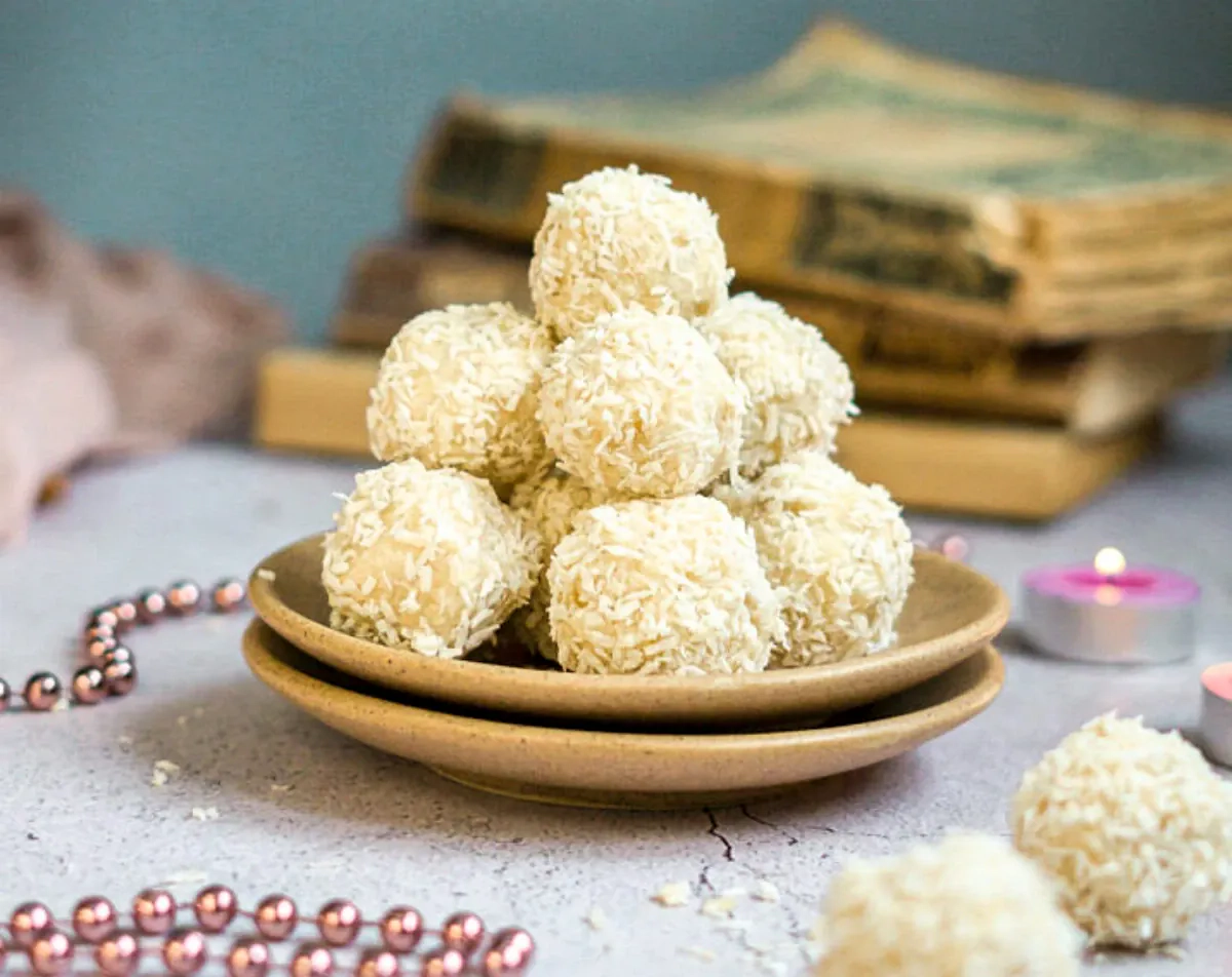 Natūraliai saldūs Raffaello saldainiai - tinka Kūčioms