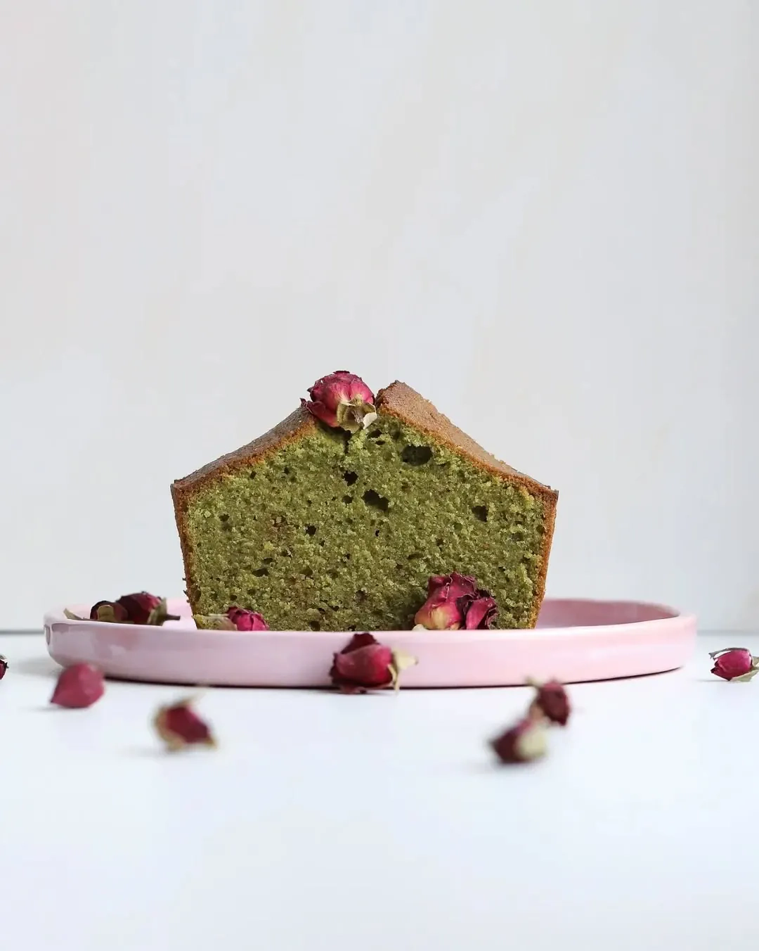 Drėgnas ir purus matcha keksas