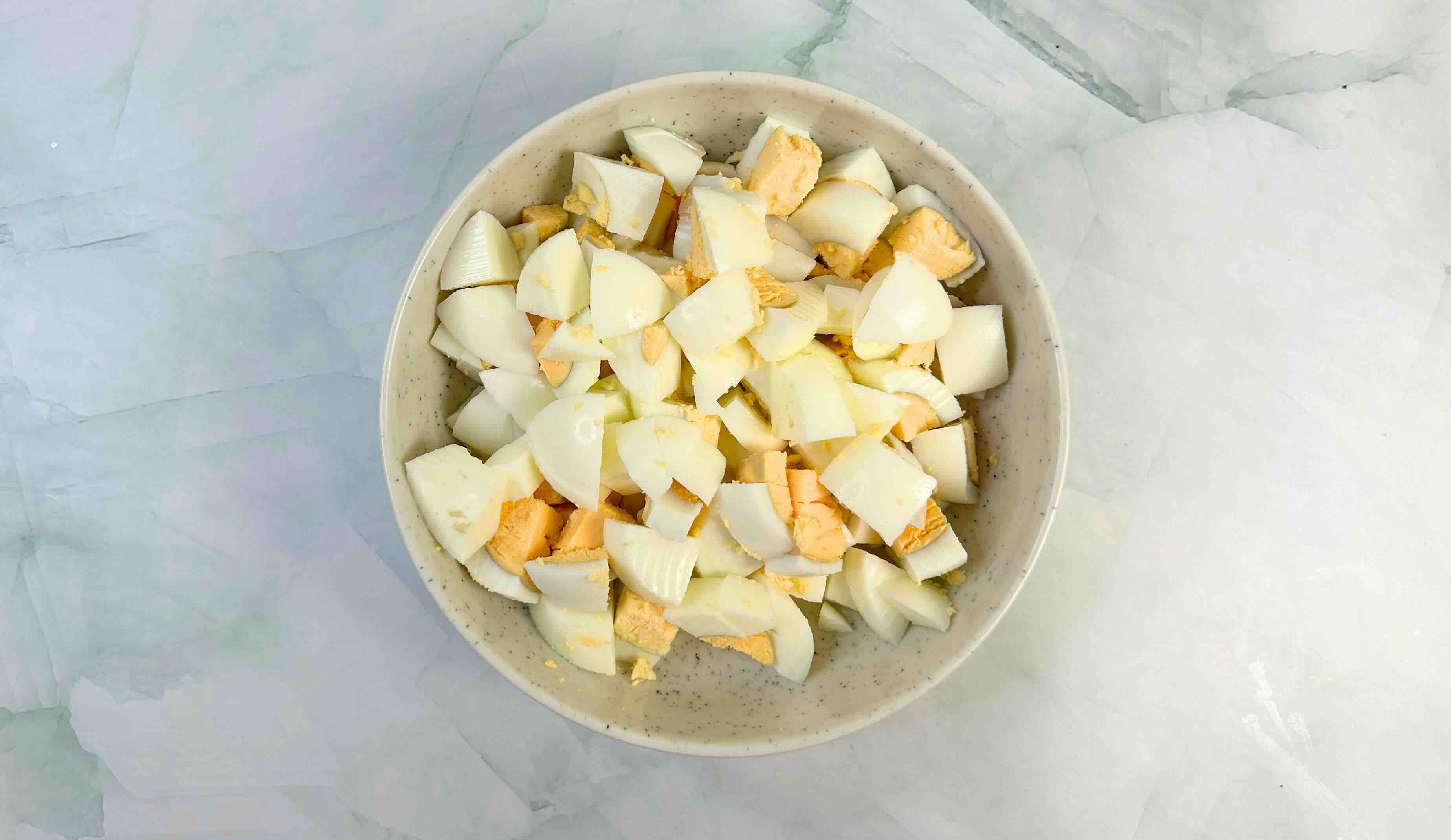 pjaustyti kiaušiniai