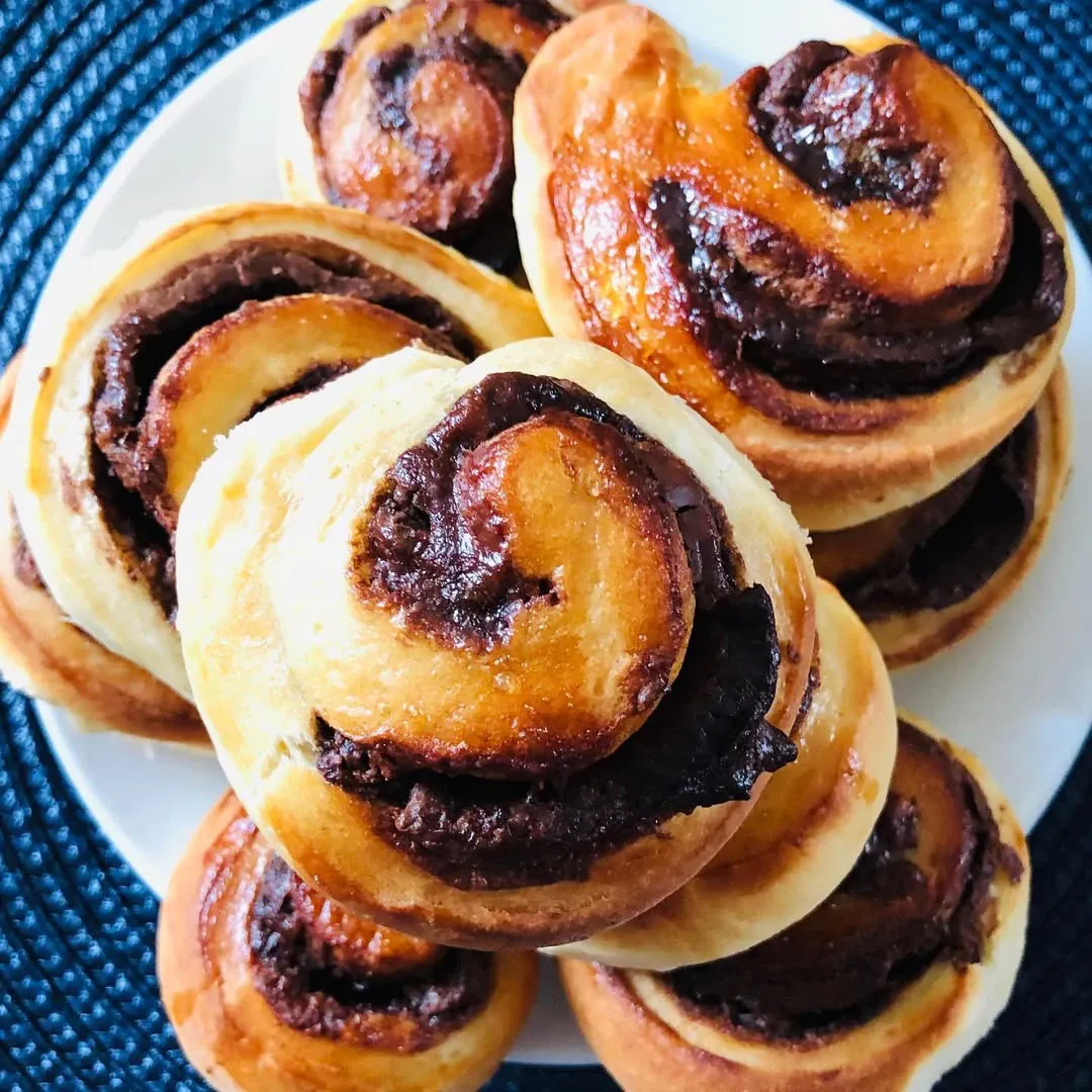 Mielinės bandelės su Nutella