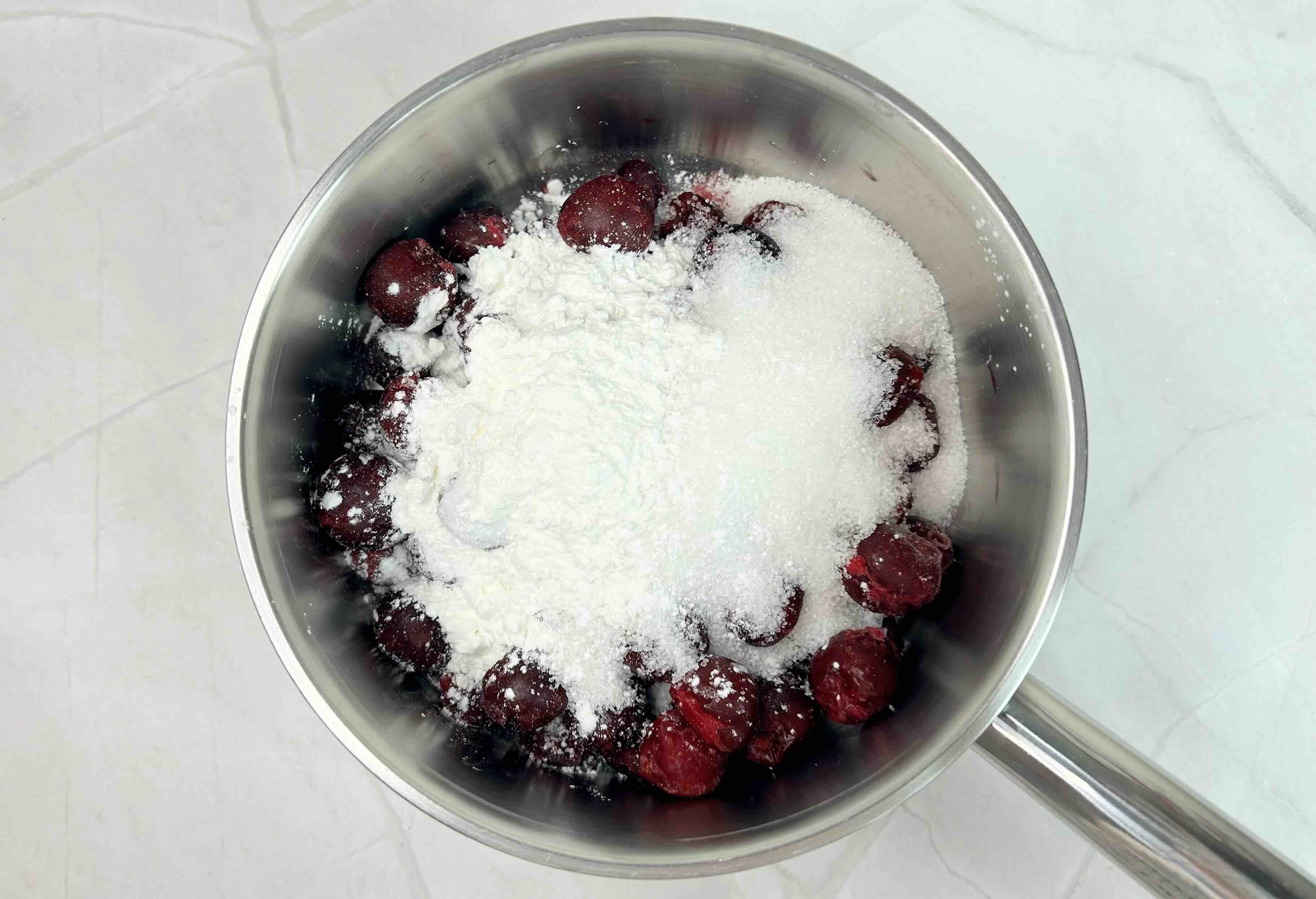 cukrus ir krakmolas su vyšniomis