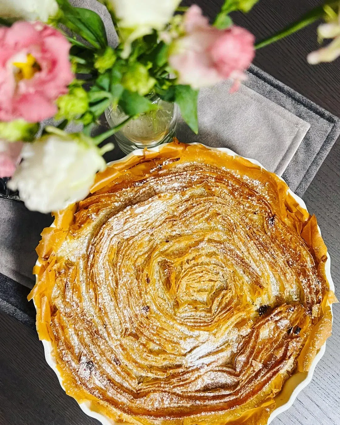 Filo tešlos pyragas su saldžiu kremu