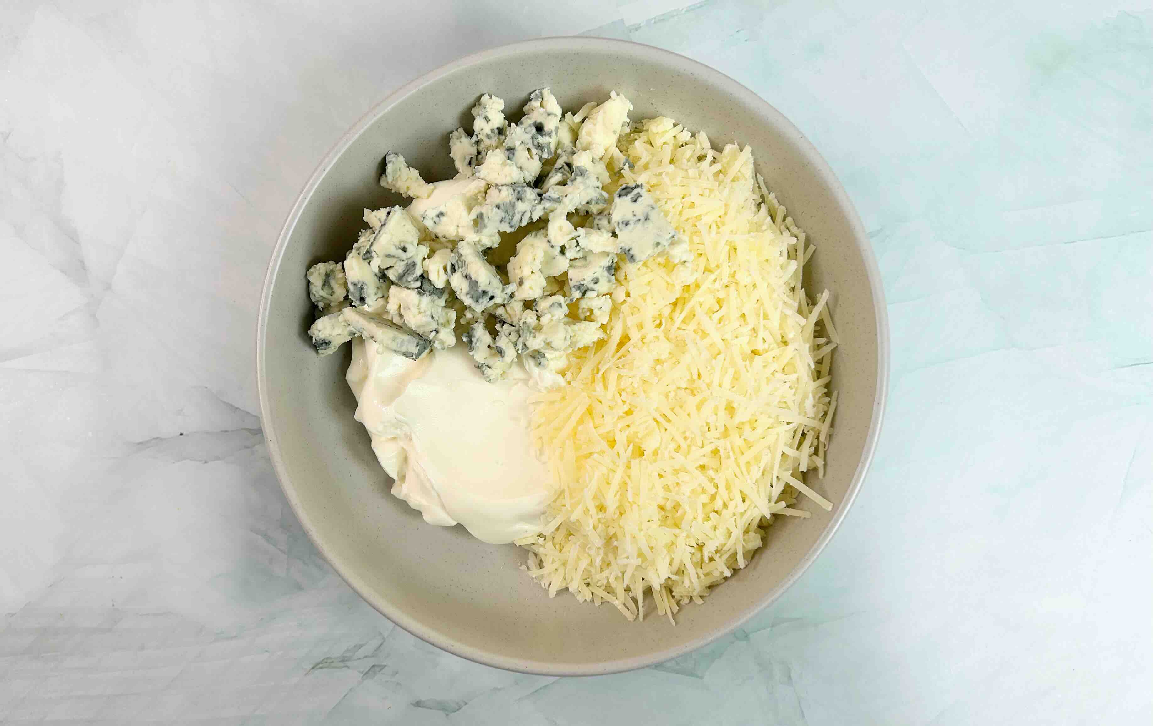 sudėtas pelėsinis sūris