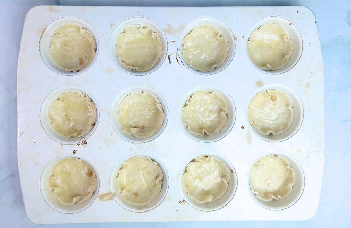 suformuoti ir aliejuoti krepšeliai