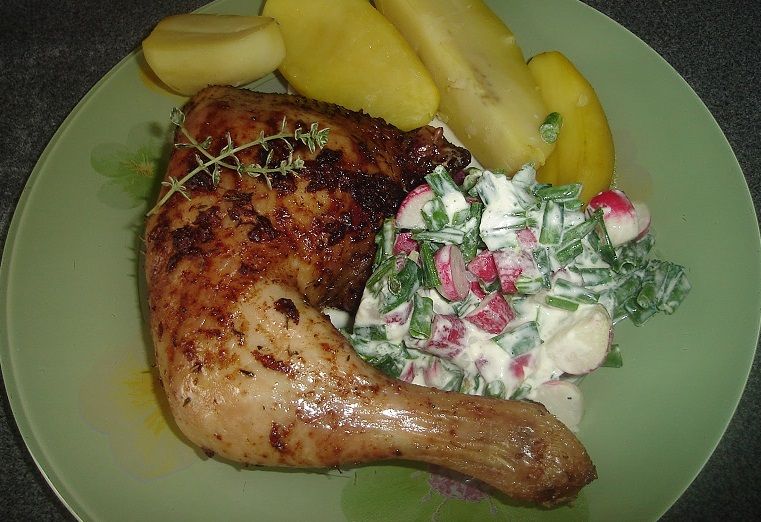 Vištiena su raudonėliu