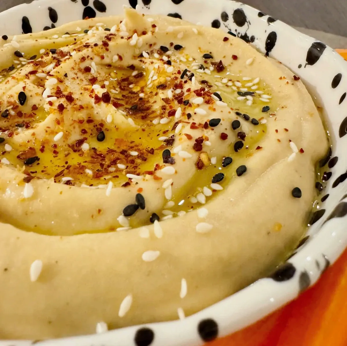 Kreminis humusas su jogurtu