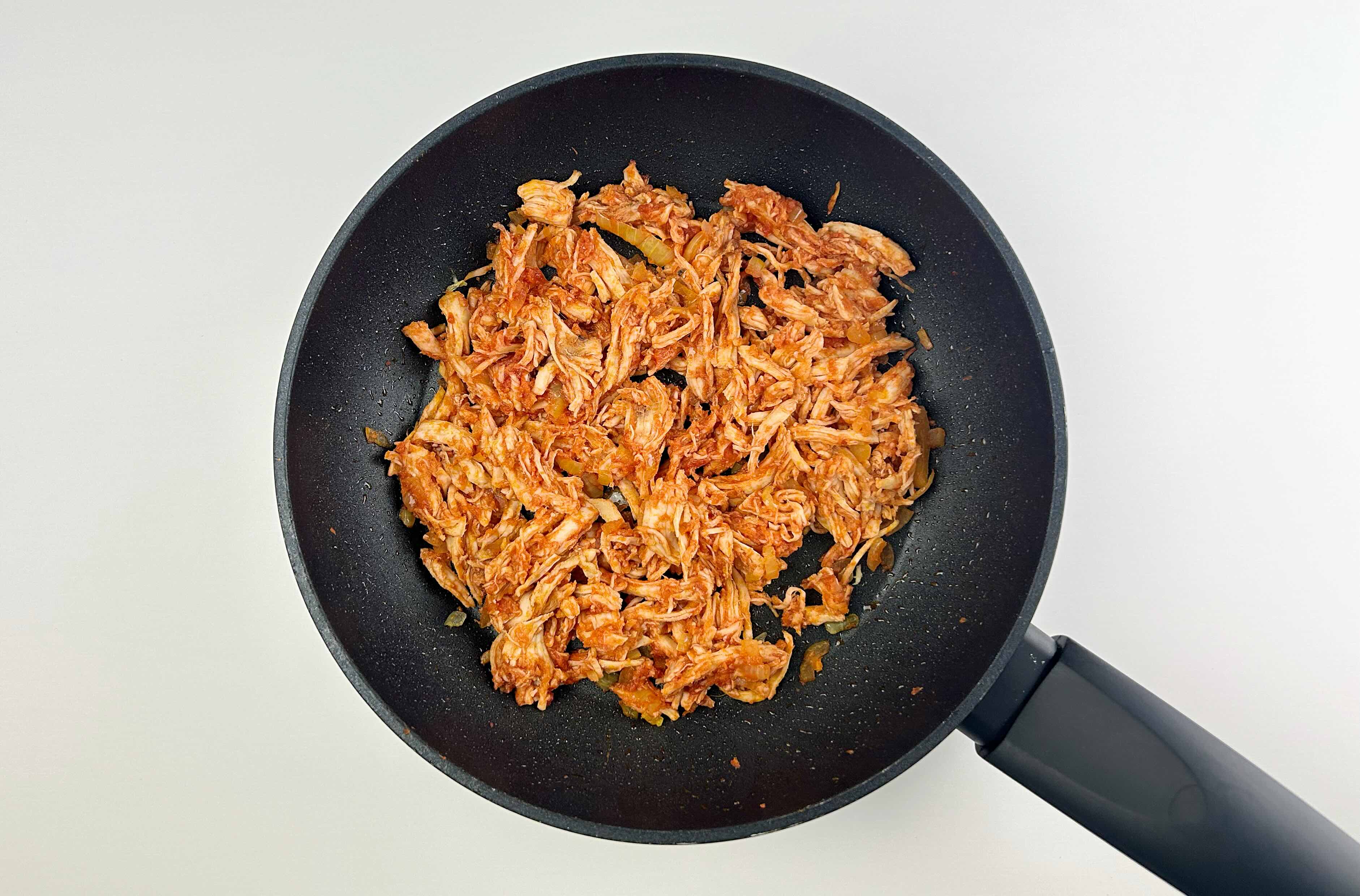 vištiena su pomidorų pasta