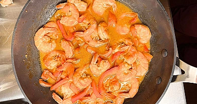 Tobulos krevetės miso padaže