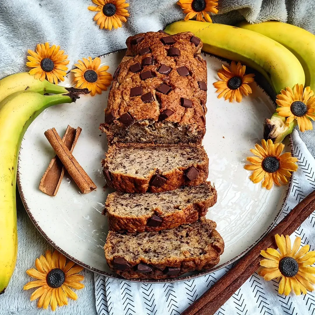 Minkšta bananų duona su cinamonu ir šokolado gabaliukais