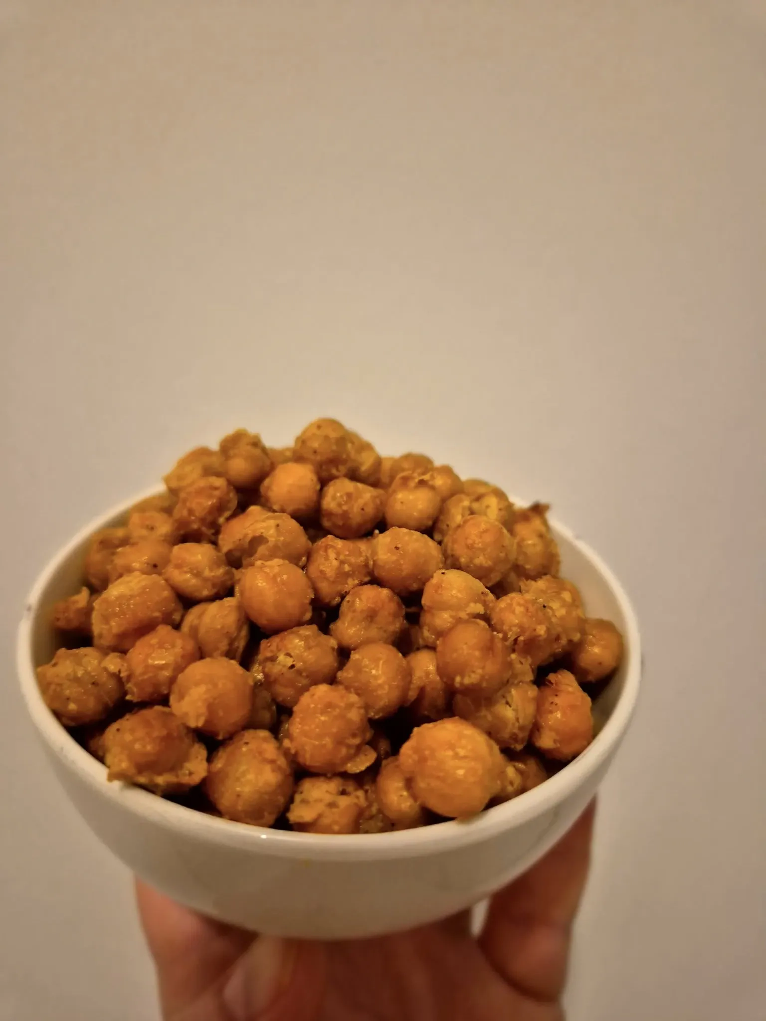 Kepti konservuoti avinžirniai su prieskoniais ir parmezanu, karšto oro gruzdintuvėje 😋