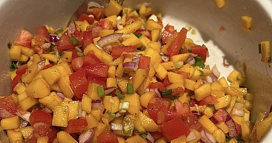 Mango ir pomidorų salsa