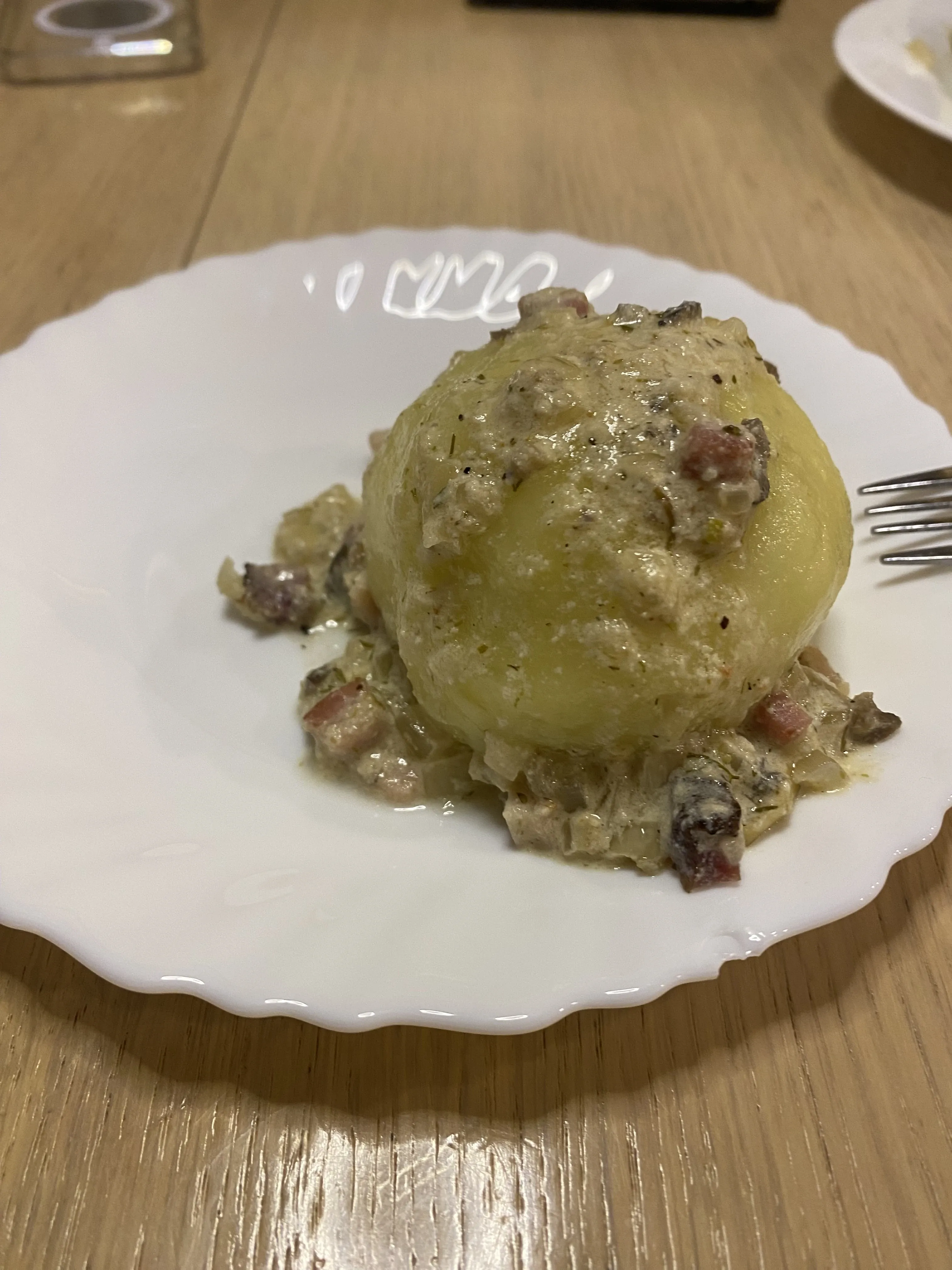 Šilkiniai virtų bulvių kukuliai su mėsa