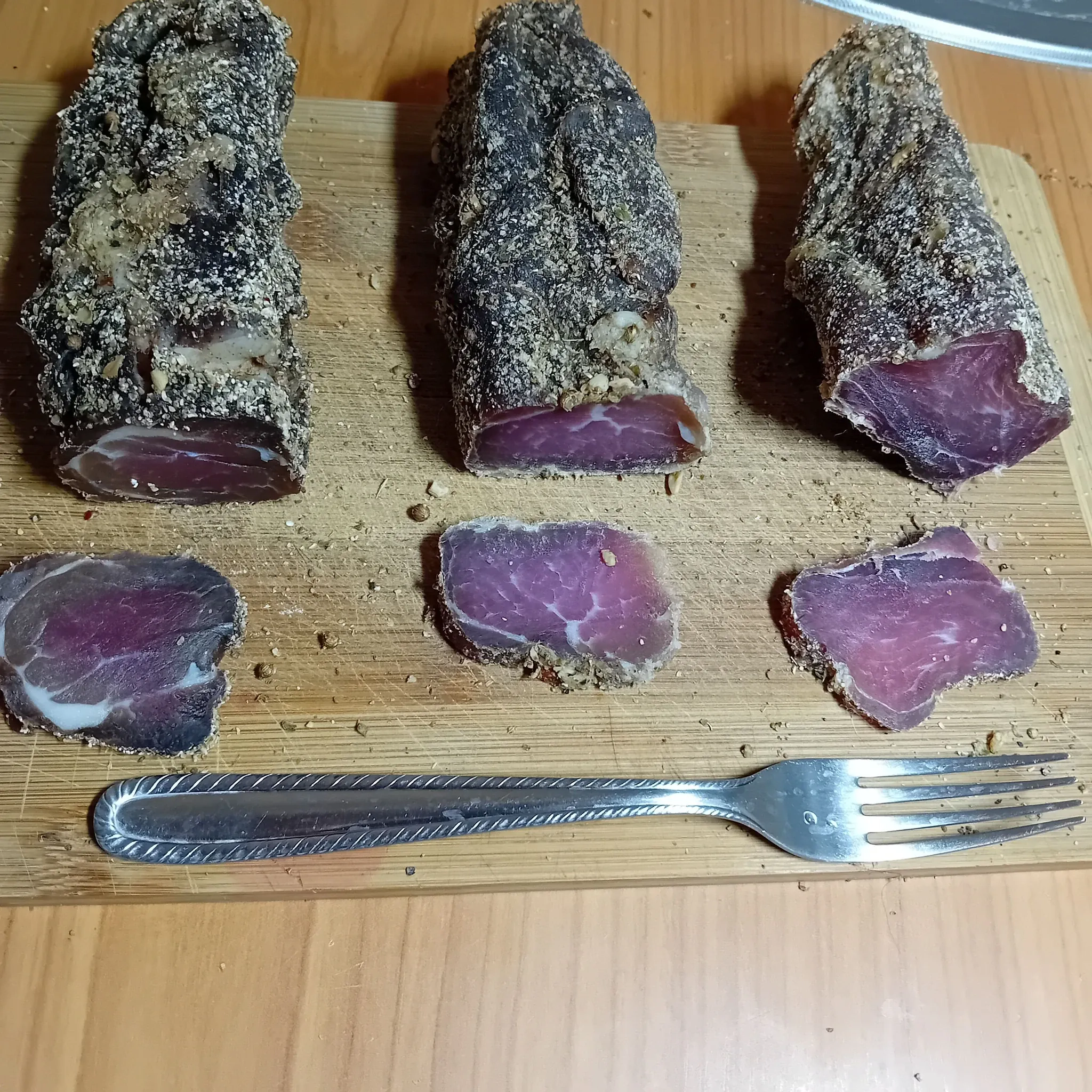 Vytintas kiaulienos kumpis su starka