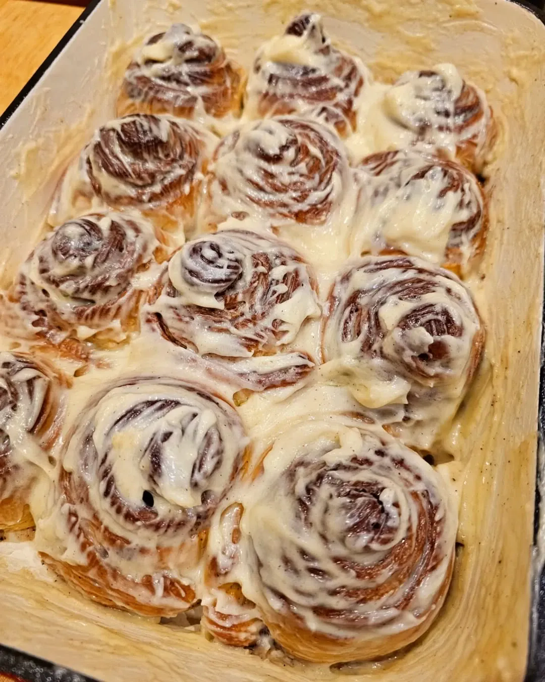 Cinamoninės bandelės su maskarponės glaistu