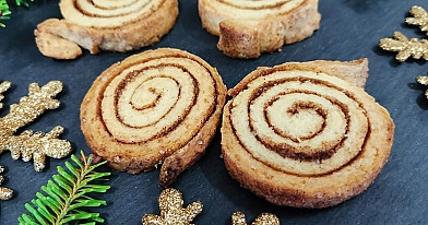 Paprasti sviestiniai sausainiai su cinamonu