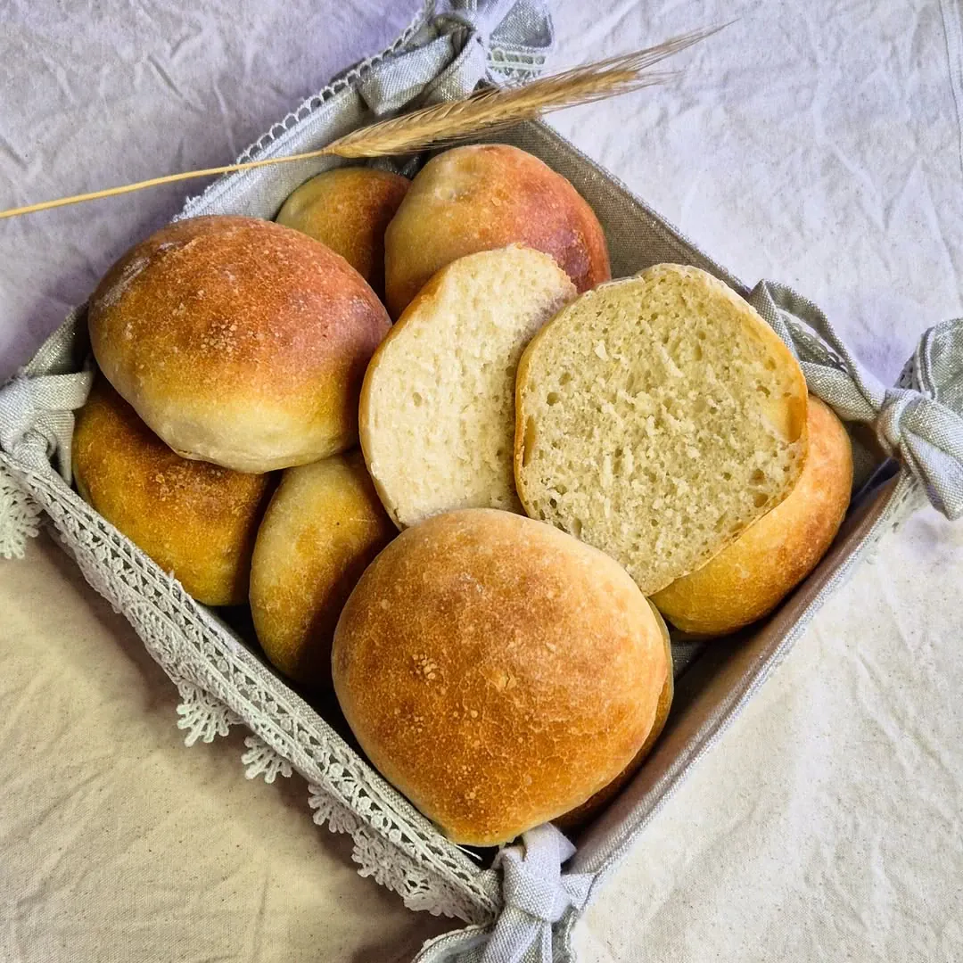 Paprastos varškinės tešlos bandelės