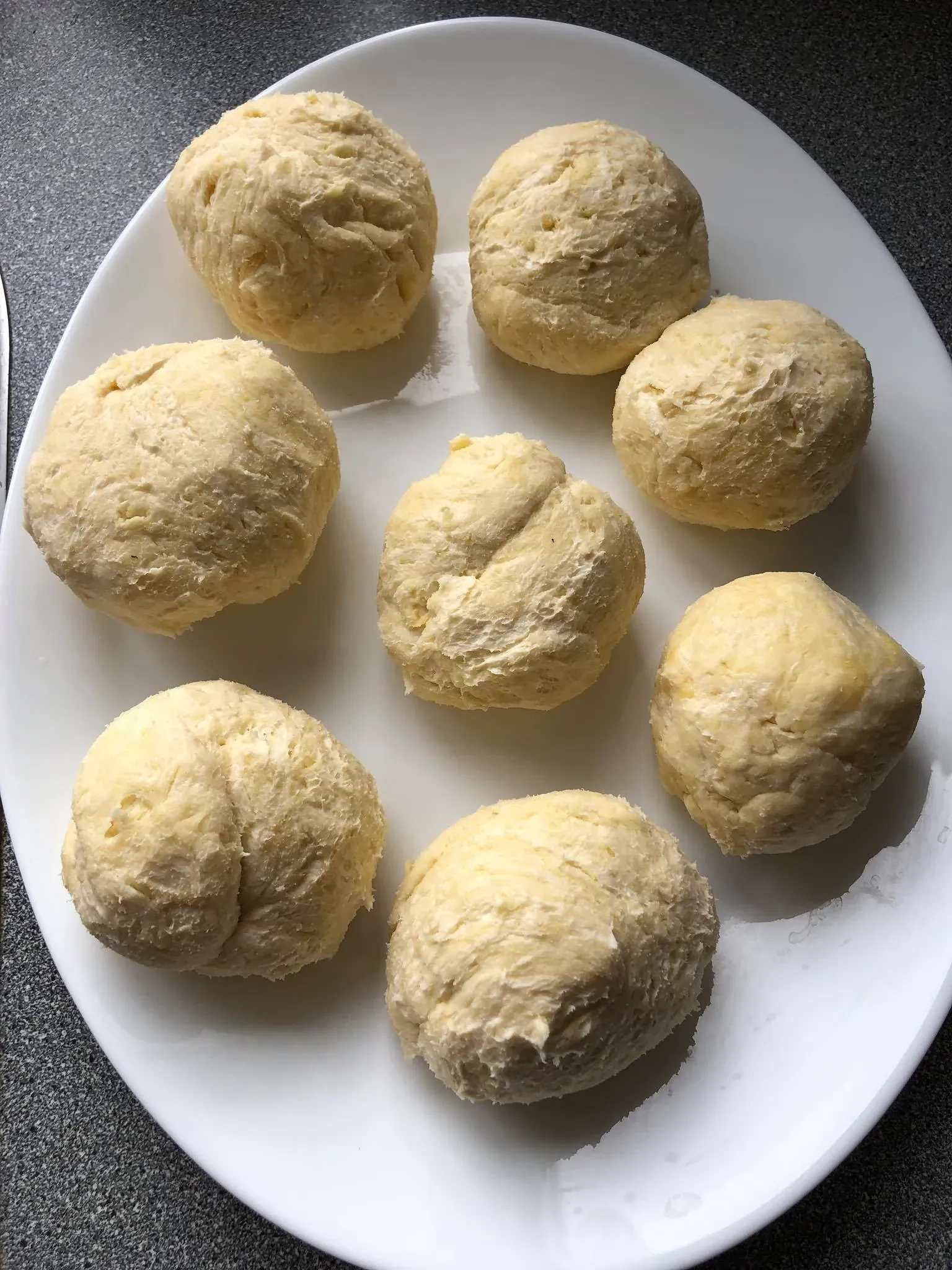 Tortas "Napoleonas" su citrininiu sutirštinto pieno kremu Tortas "Napoleonas" su citrininiu sutirštinto pieno kremu